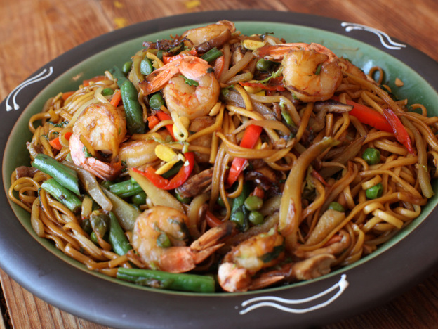 Eight-Treasure Trini Chow Mein