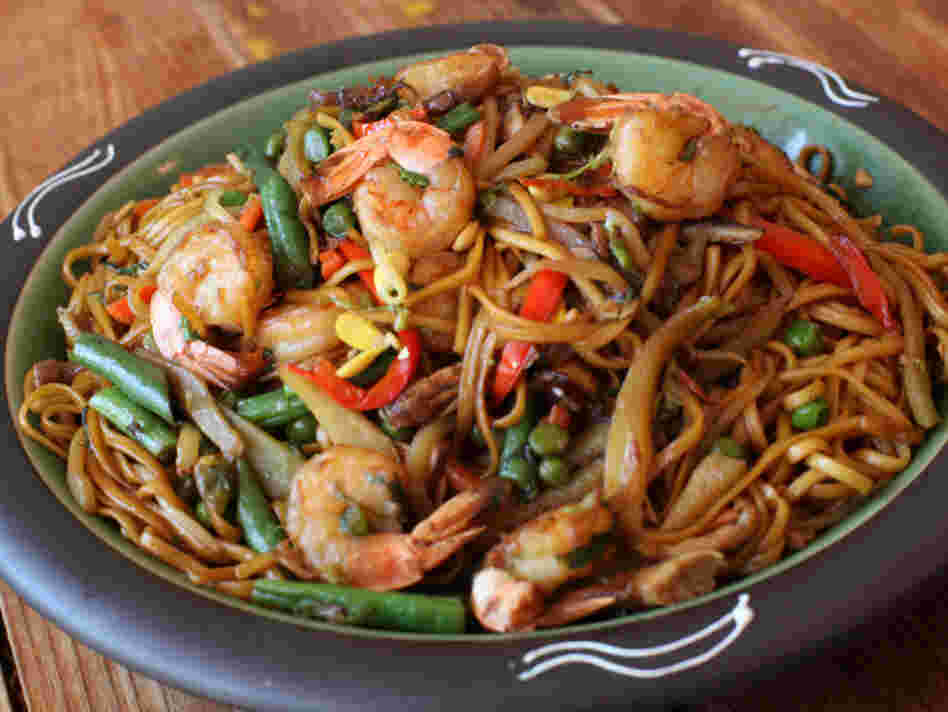 Eight-Treasure Trini Chow Mein
