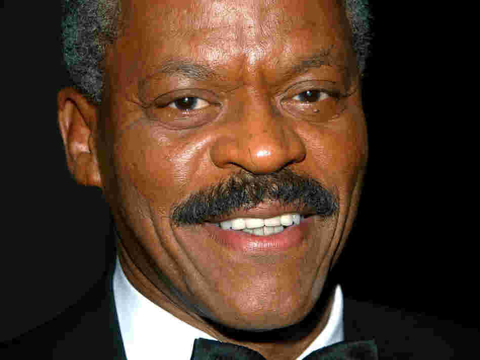 Anchorman Bernard Shaw attends the 23rd Annual News and Documentary Emmy Awards on September 10, 2002 at the Mariott Marquis Hotel in New York.