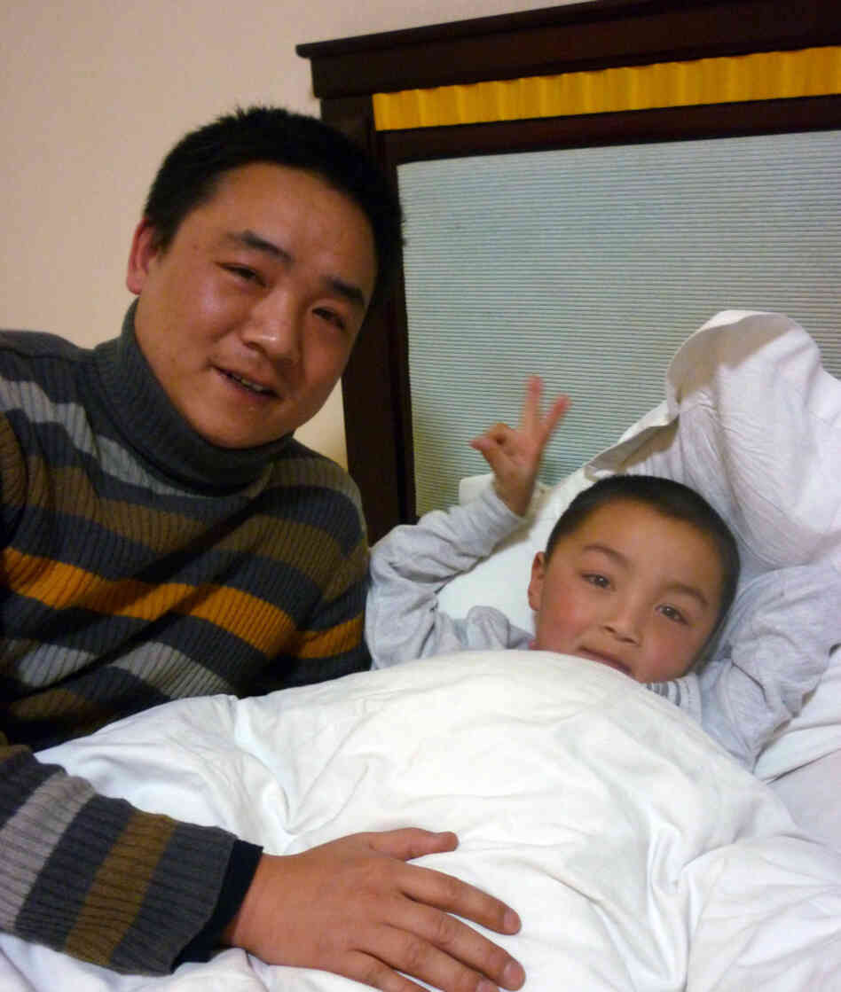 Peng Gaofeng used social media to track down his son, Xinle, who was abducted three  years ago outside his home.