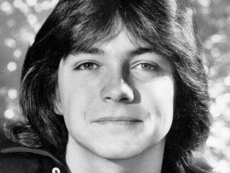 Singer and teen idol David Cassidy captivated the hearts and minds of many teenage girls, writer Allison Pearson included.