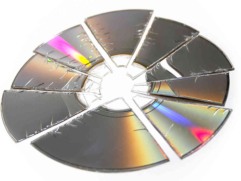 No single person gets all the cash you pay for music — parts of varying size are spread out around the industry, and those sizes change depending on the format of the recordings you buy. No single person gets all the cash you pay for music — parts of varying size are spread out around the industry, and those sizes change depending on the format of the recordings you buy.