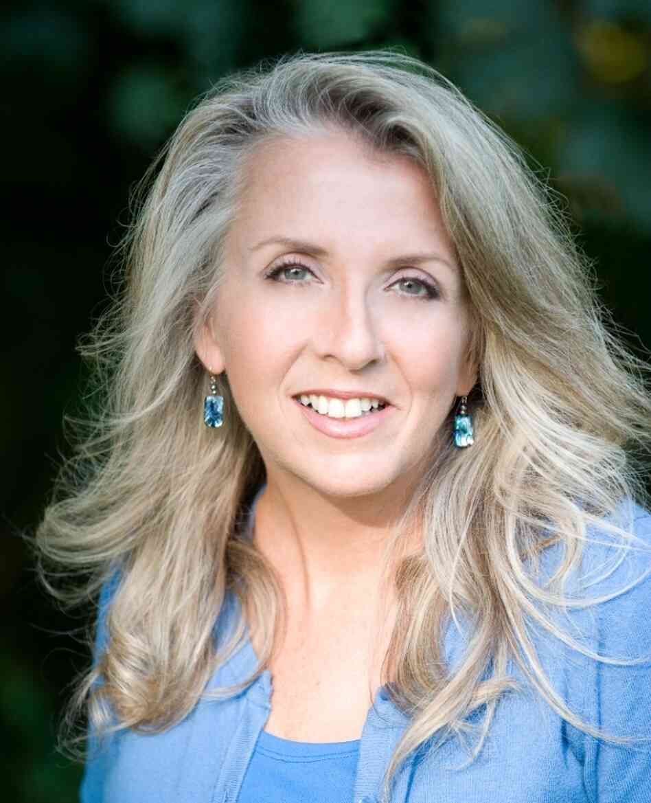 Ellen Meister lives on Long Island with her husband and their three children.
