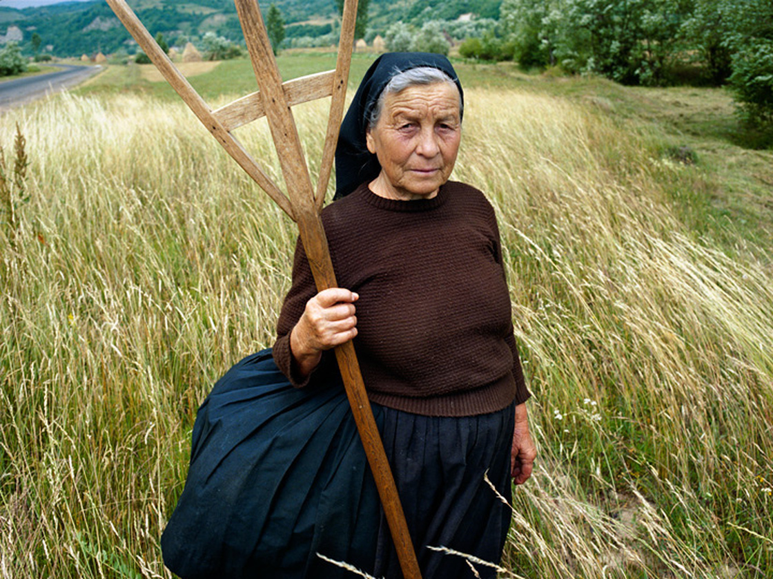 Tiranca (Romanian  word for peasant woman), 2003