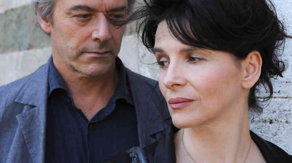 Performance, Art: William Shimell and Juliette Binoche play an author and a gallery owner in an Abbas Kiarostami romance that is as allusive as it is elusive. Performance, Art: William Shimell and Juliette Binoche play an author and a gallery owner in an Abbas Kiarostami romance that is as allusive as it is elusive.