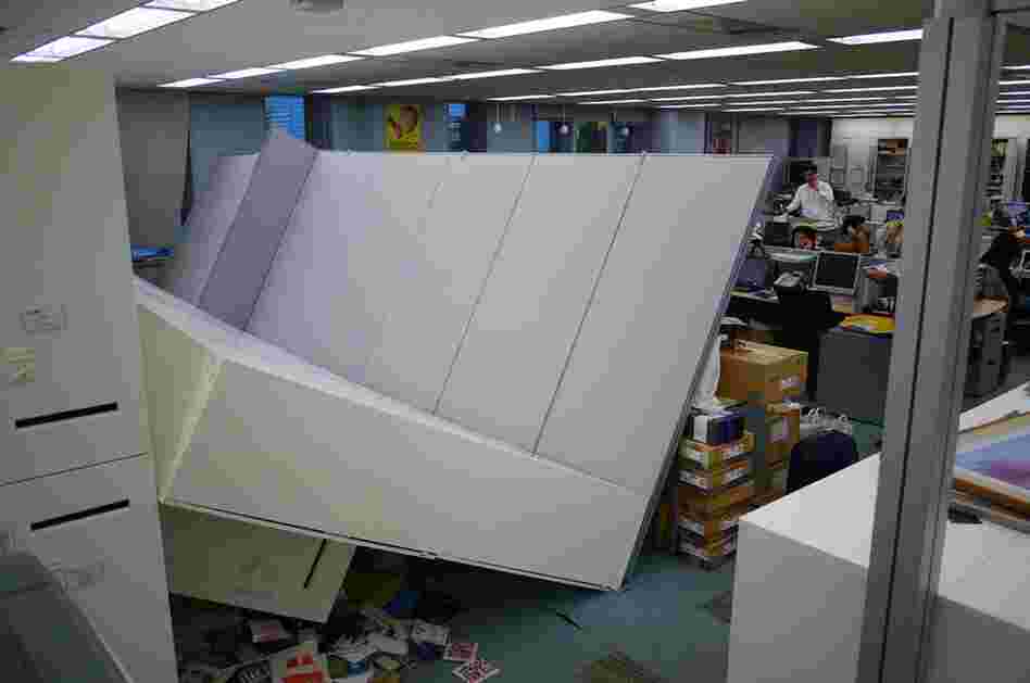 Tremors shook an office building in Tokyo. 
