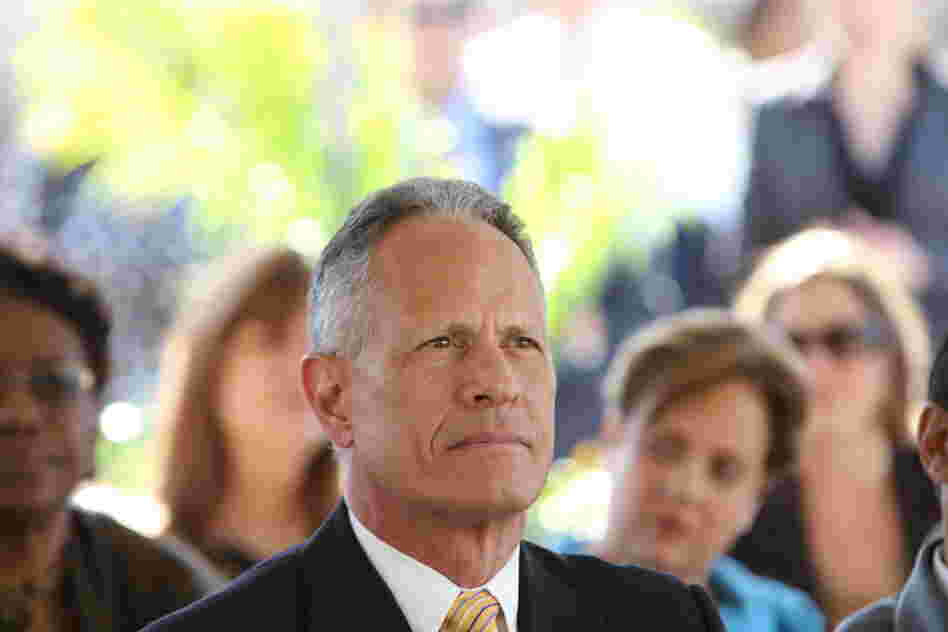 Miami-Dade Mayor Carlos Alvarez.
