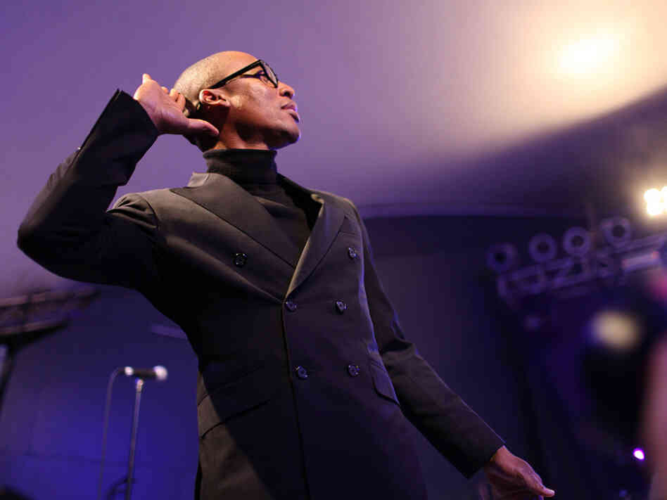 Raphael Saadiq performs at Stubb's for SXSW.
