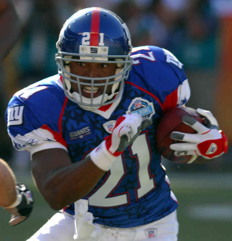 Tiki Barber retired in 2006, after a 10-year career playing for the New York Giants, but he filed papers last week to come out of retirement.