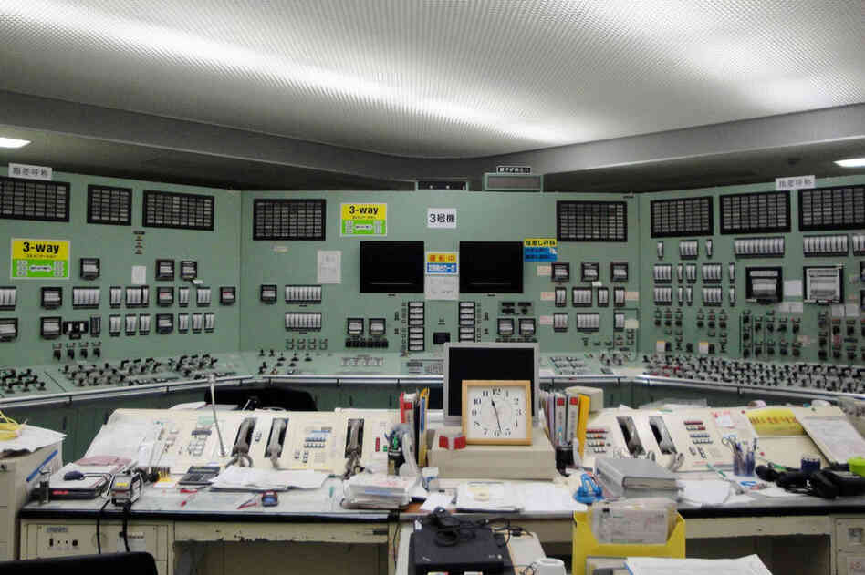 A photo released by Tokyo Electric Power Co. (TEPCO) shows the central control room of its Fukushima No.1 nuclear power plant at Okuma in Fukushima prefecture, after the lighting was recovered on Mar. 22. 