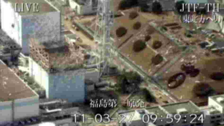 Reactor buildings No. 1 and 2 (left) of the Tokyo Electric Power Co. Fukushima No. 1 (Dai-ichi) nuclear power plant. Dangerous levels of radiation were detected in water thought to be leaking from the stricken Japanese reactor No. 2 have dealt a new setback to efforts to avert a nuclear disaster. Reactor buildings No. 1 and 2 (left) of the Tokyo Electric Power Co. Fukushima No. 1 (Dai-ichi) nuclear power plant. Dangerous levels of radiation were detected in water thought to be leaking from the stricken Japanese reactor No. 2 have dealt a new setback to efforts to avert a nuclear disaster.
