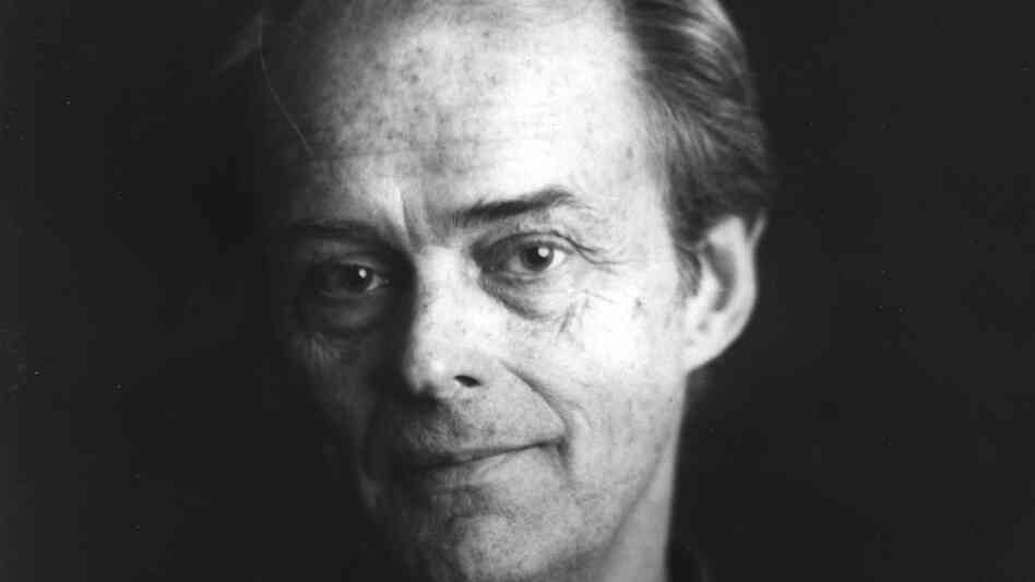 Lee Hoiby was unapologetic about his lyrical music. Lee Hoiby was unapologetic about his lyrical music.