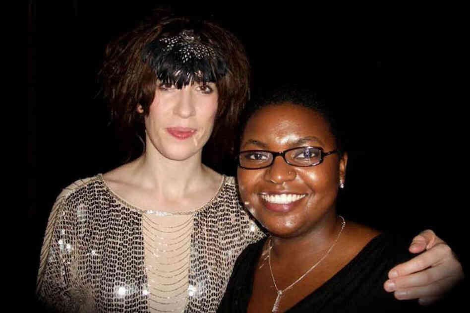 "Imogen Heap at the Fillmore in Miami Beach, Jun. 2, 2010. A group of 30 people and I waited outside the venue for about three hours. She was incredibly gracious and good-natured, signing everyone's posters and taking pictures with each of us. LOVE HER!" 