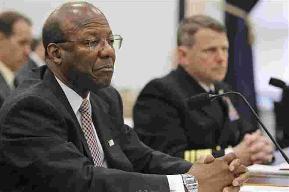 Defense Undersecretary for Personnel and Readiness Clifford L. Stanley (l) and Navy Vice Admiral William E. Gortney, director, Joint Staff Joint Chiefs of Staff, April 1, 2011. Defense Undersecretary for Personnel and Readiness Clifford L. Stanley (l) and Navy Vice Admiral William E. Gortney, director, Joint Staff Joint Chiefs of Staff, April 1, 2011.