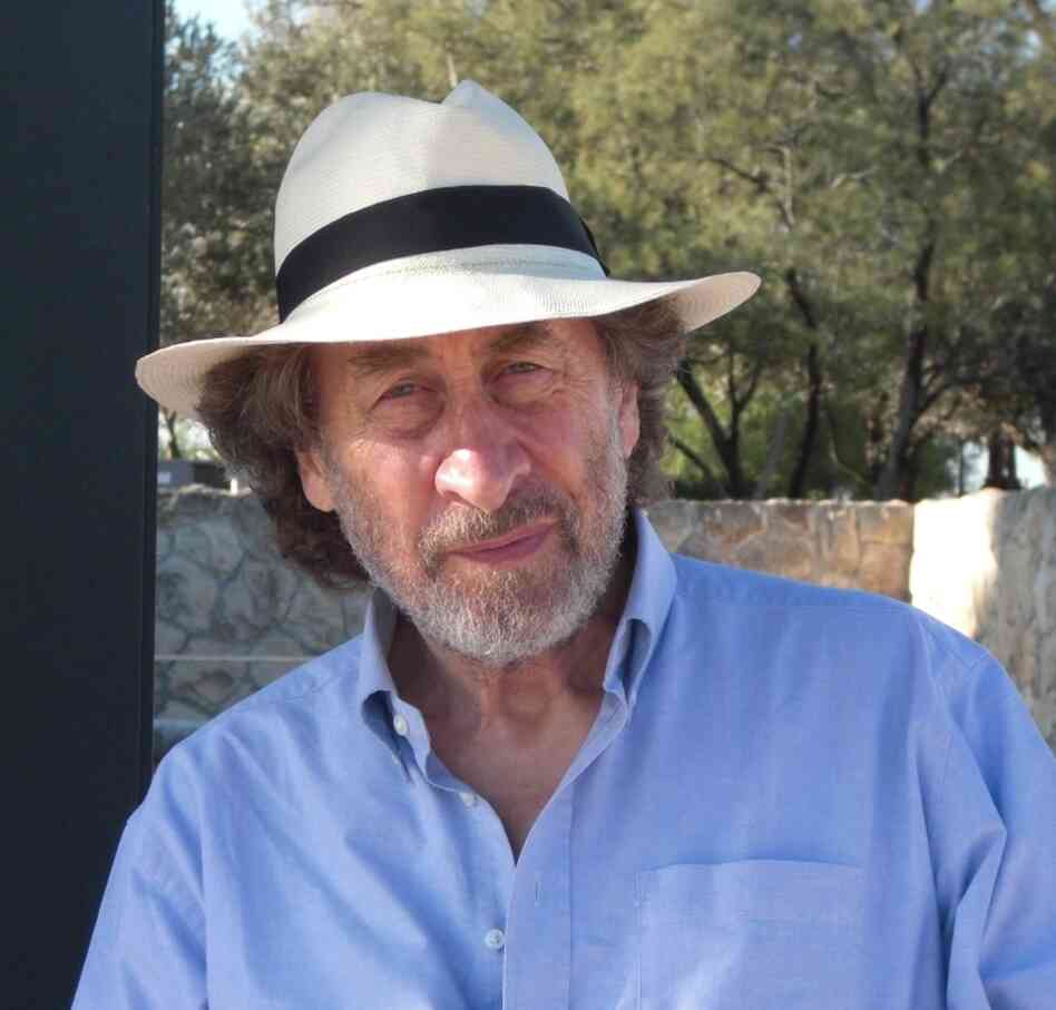 Howard Jacobson won the Man Booker Prize in 2010 for The Finkler Question. He also writes a weekly op-ed column in The Independent. Howard Jacobson won the Man Booker Prize in 2010 for The Finkler Question. He also writes a weekly op-ed column in The Independent.