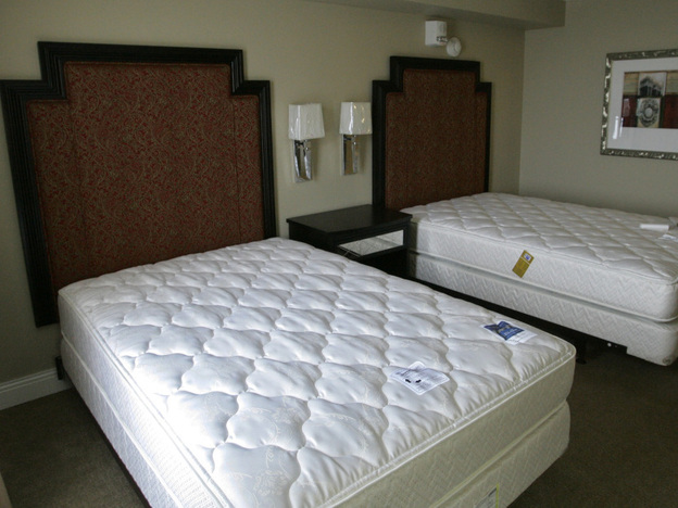 Revenue for online hotel bookings continues to grow for companies like Expedia, Priceline and Orbitz.
