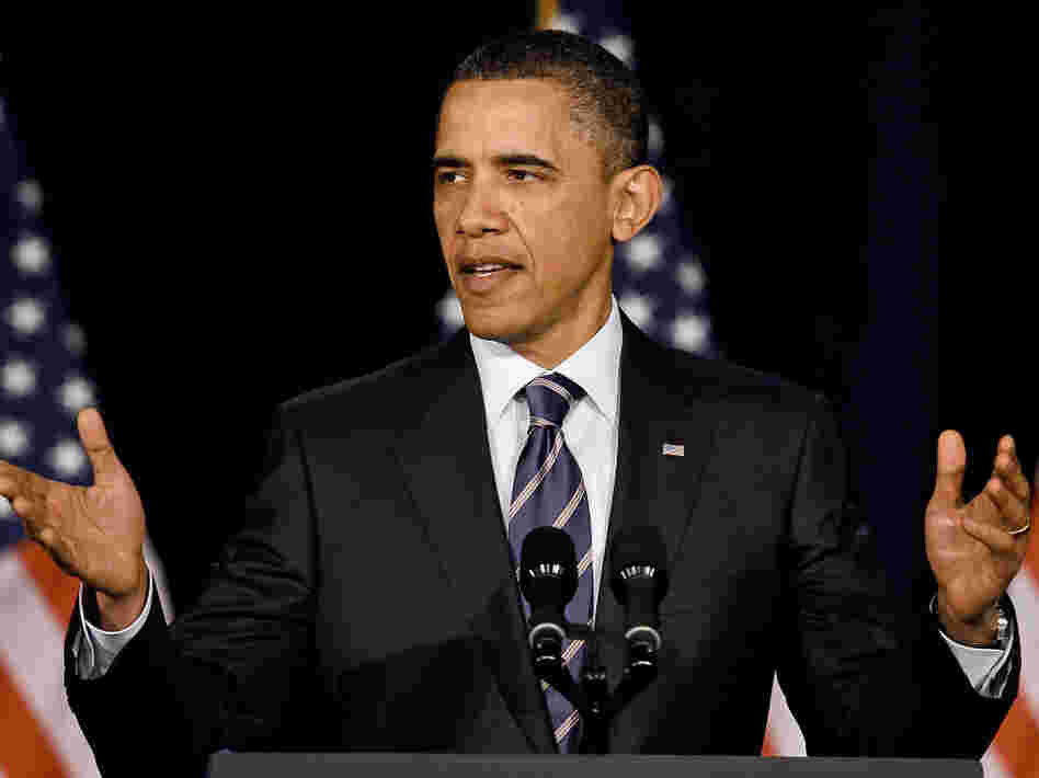 US President Barack Obama visits the Lincoln Memorial in Washington, DC, on April 9, 2011. A last-gasp deal slashing spending prevented a US government shutdown set for last Saturday, ending — at least for now — a rancorous budget battle in Washington. US President Barack Obama visits the Lincoln Memorial in Washington, DC, on April 9, 2011. A last-gasp deal slashing spending prevented a US government shutdown set for last Saturday, ending — at least for now — a rancorous budget battle in Washington.