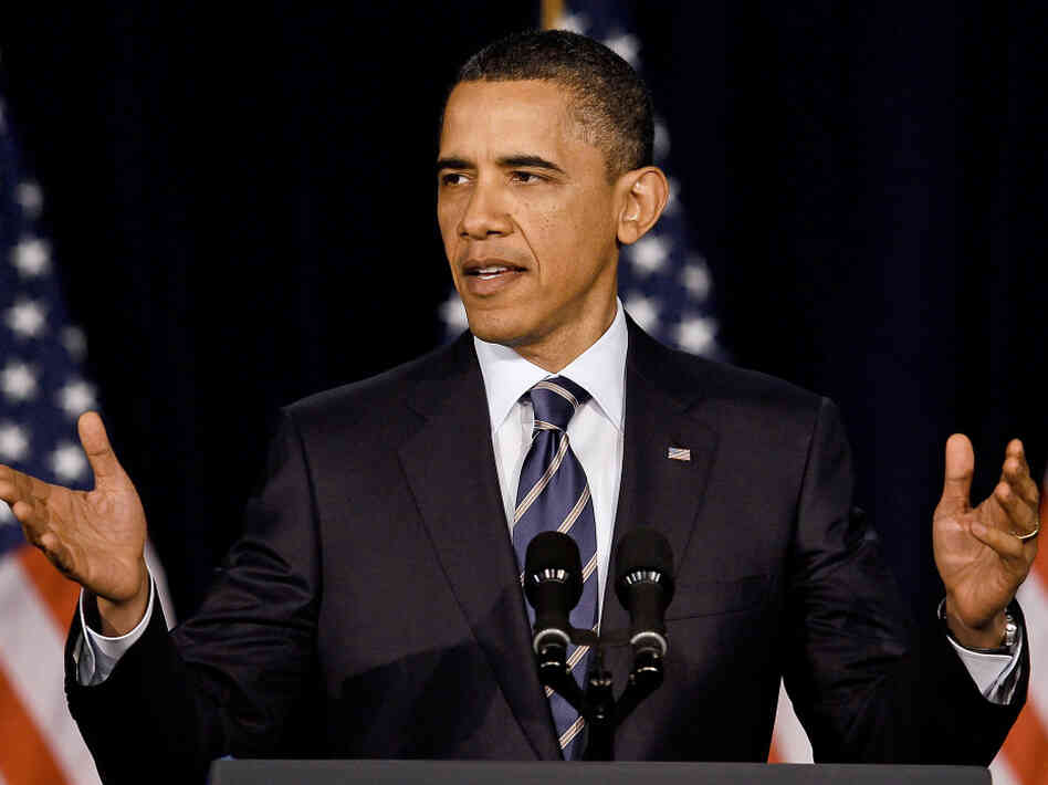 US President Barack Obama visits the Lincoln Memorial in Washington, DC, on April 9, 2011. A last-gasp deal slashing spending prevented a US government shutdown set for last Saturday, ending — at least for now — a rancorous budget battle in Washington. US President Barack Obama visits the Lincoln Memorial in Washington, DC, on April 9, 2011. A last-gasp deal slashing spending prevented a US government shutdown set for last Saturday, ending — at least for now — a rancorous budget battle in Washington.