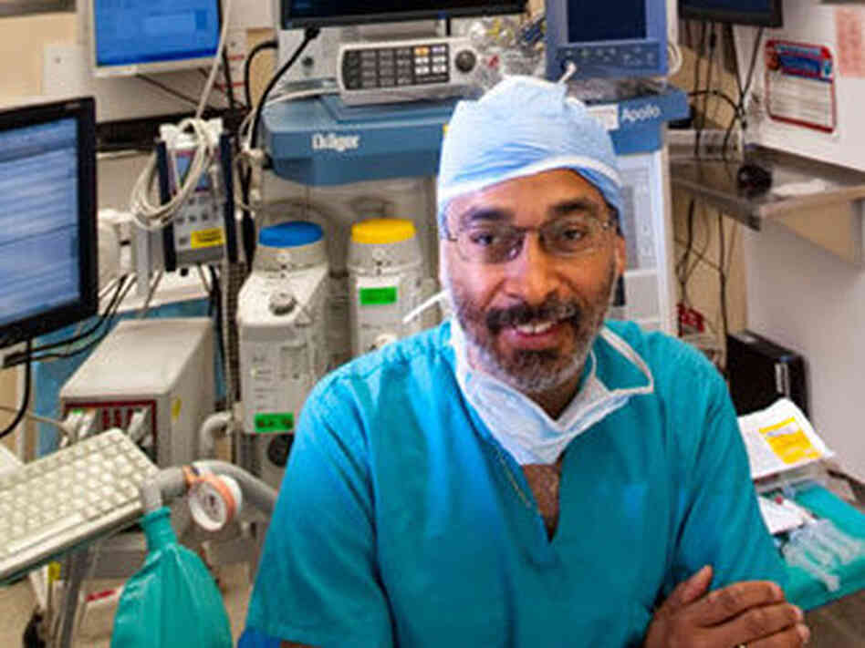 Emery Brown is a professor of computational neuroscience and health sciences and technology, with a joint appointment at MIT and Harvard University. He is also a professor of anesthesia at Harvard Medical School. Emery Brown is a professor of computational neuroscience and health sciences and technology, with a joint appointment at MIT and Harvard University. He is also a professor of anesthesia at Harvard Medical School.