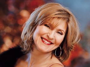 Janis Siegel performs with the Dizzy Gillespie All-Star Big Band on this episode of JazzSet. Janis Siegel performs with the Dizzy Gillespie All-Star Big Band on this episode of JazzSet.