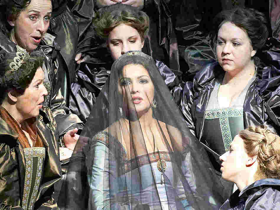 Soprano Anna Netrebko stars in the Vienna State Opera production of Donizetti's Anna Bolena. Soprano Anna Netrebko stars in the Vienna State Opera production of Donizetti's Anna Bolena.