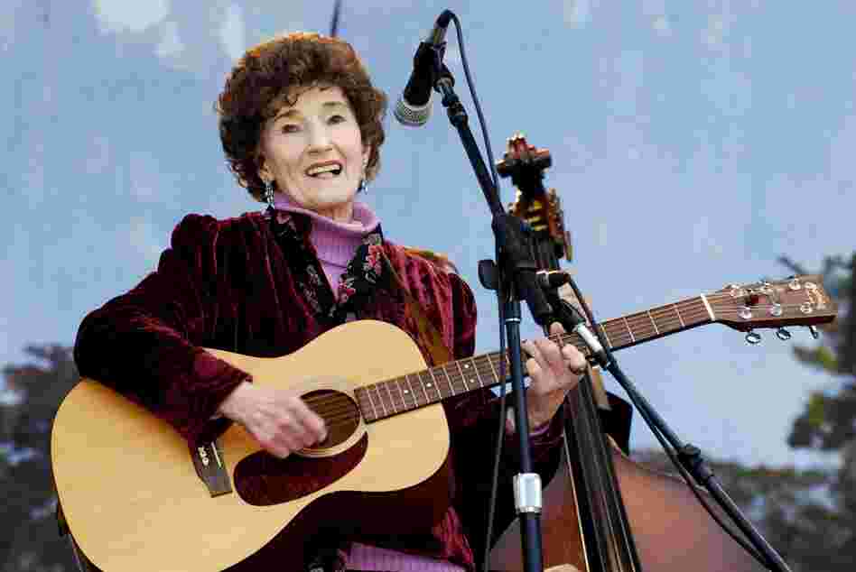 Hazel Dickens onstage at 2008's Hardly Strictly Bluegrass Festival in San Francisco.