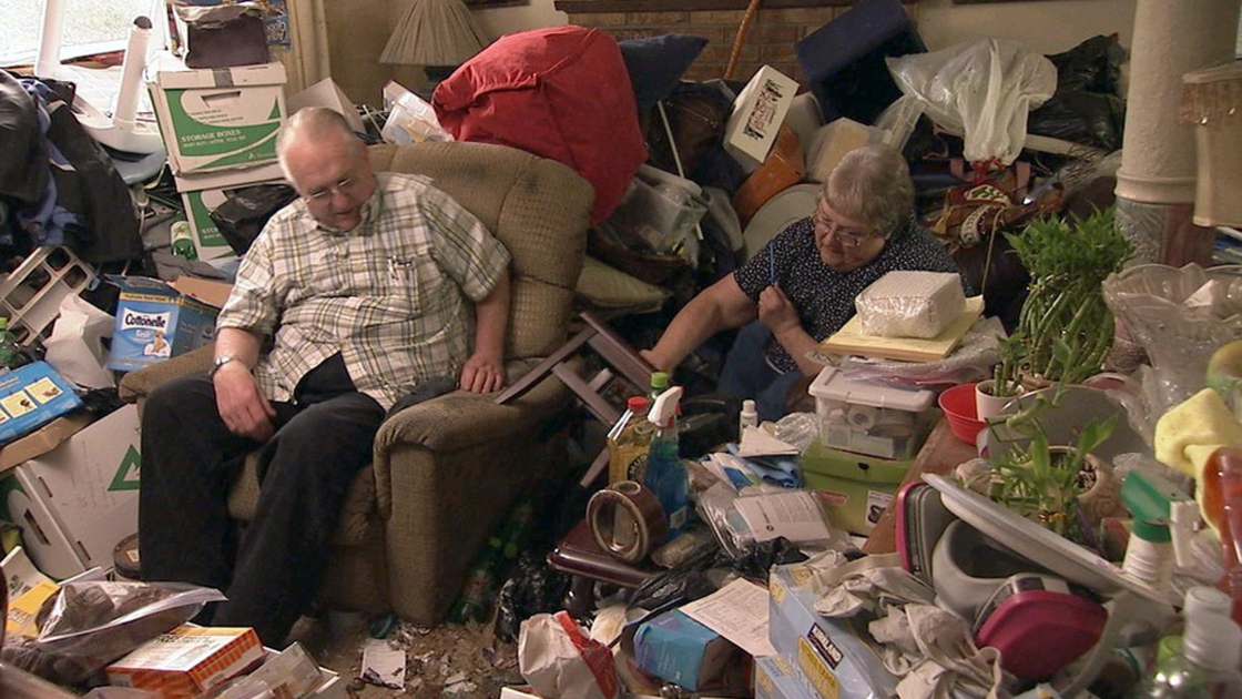 Gordon and his wife from the season premiere of the A&E show Hoarders. (A&E doesn't fully identify people who get treatment through their show.)