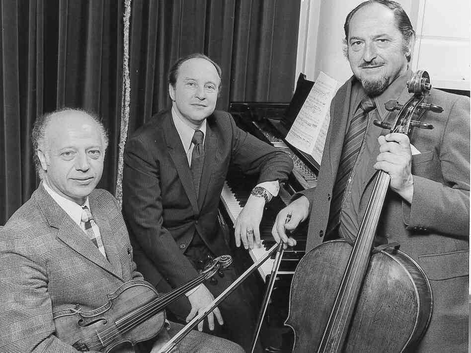 The Beaux Arts Trio in an undated photo: violinist Isidore Cohen, pianist Menahem Pressler, and cellist Bernard Greenhouse. The Beaux Arts Trio in an undated photo: violinist Isidore Cohen, pianist Menahem Pressler, and cellist Bernard Greenhouse.