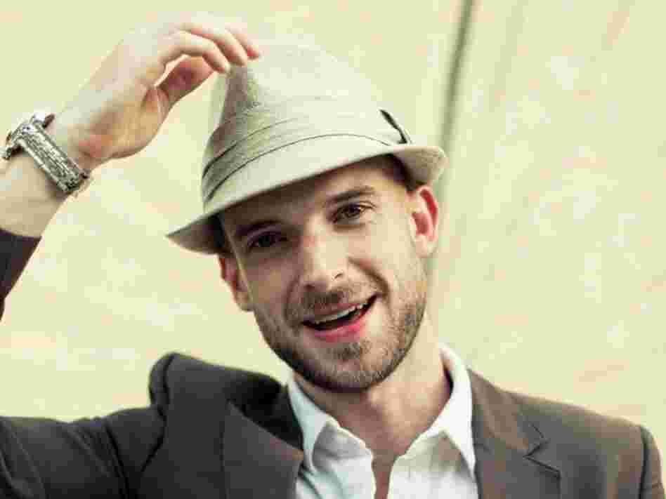 Alan Hampton's bittersweet "Change Your Mind" could be reconfigured into a hit in just about any genre.