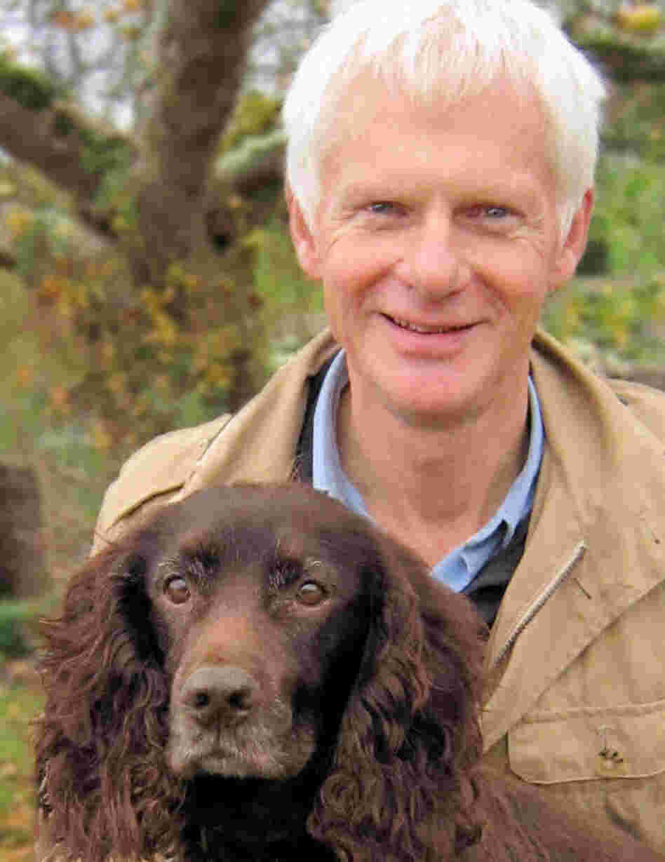 Dr. John Bradshaw is an anthrozoologist and a noted scholar of animal-human interactions.