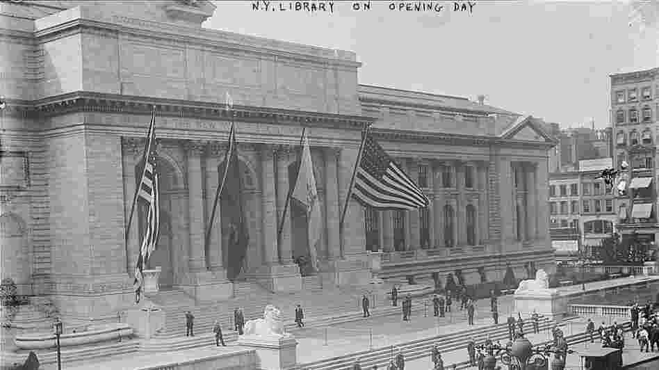 The New York Public Library on opening day, May 24, 1911. The New York Public Library on opening day, May 24, 1911.