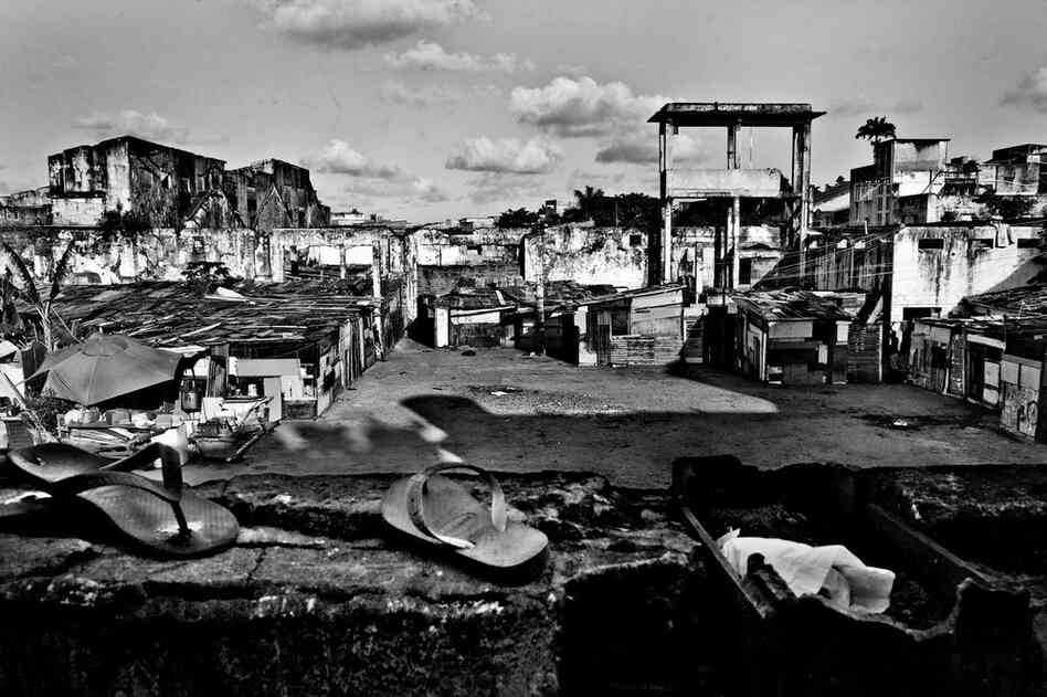 Photos by Sebastian Liste
