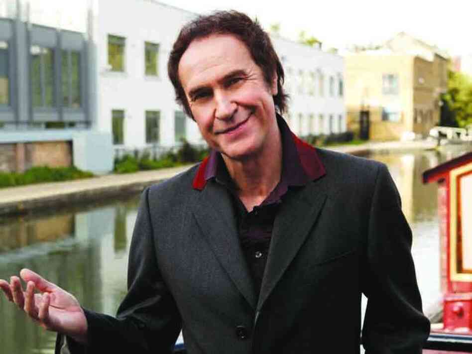 Ray Davies enlists Bruce Springsteen, Lucinda Williams and other artists to help perform his songs on the new album See My Friends.