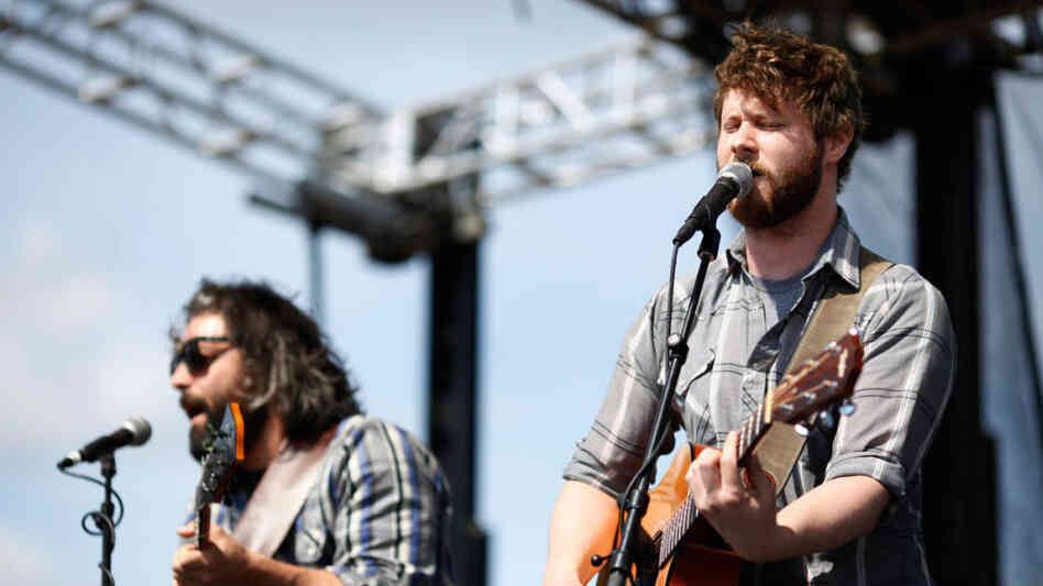 Dan Mangan performs at the 2011 Sasquatch Music Festival. Dan Mangan performs at the 2011 Sasquatch Music Festival.