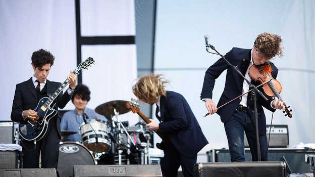 Noah and The Whale performs at the 2011 Sasquatch Music Festival. (James Bailey for KEXP)