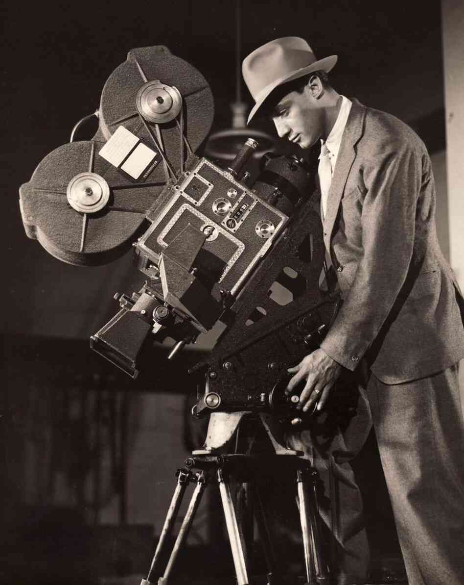 Jack Cardiff with a Technicolor camera.
