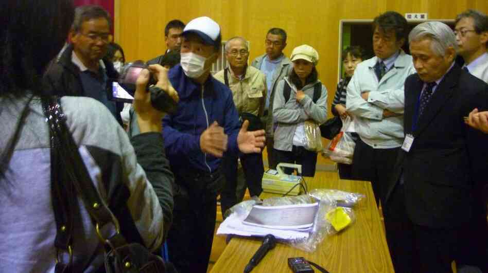 After a testy school meeting at Hirano Middle School, where locals are asking why the government has taken so long to decontaminate the school playground, residents ask questions about how the government is measuring radiation. Some fear the levels are higher than being reported. After a testy school meeting at Hirano Middle School, where locals are asking why the government has taken so long to decontaminate the school playground, residents ask questions about how the government is measuring radiation. Some fear the levels are higher than being reported.