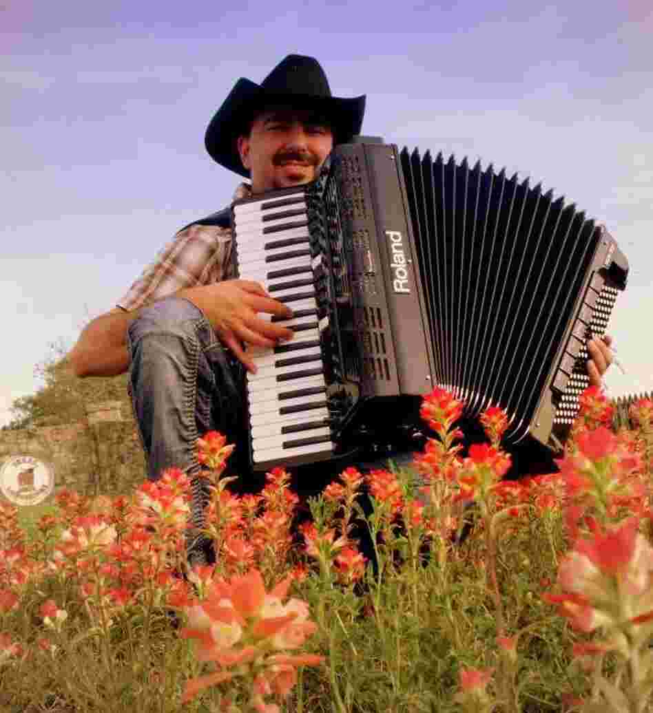 Chris Rybak with his Roland FR-7X digital accordion.