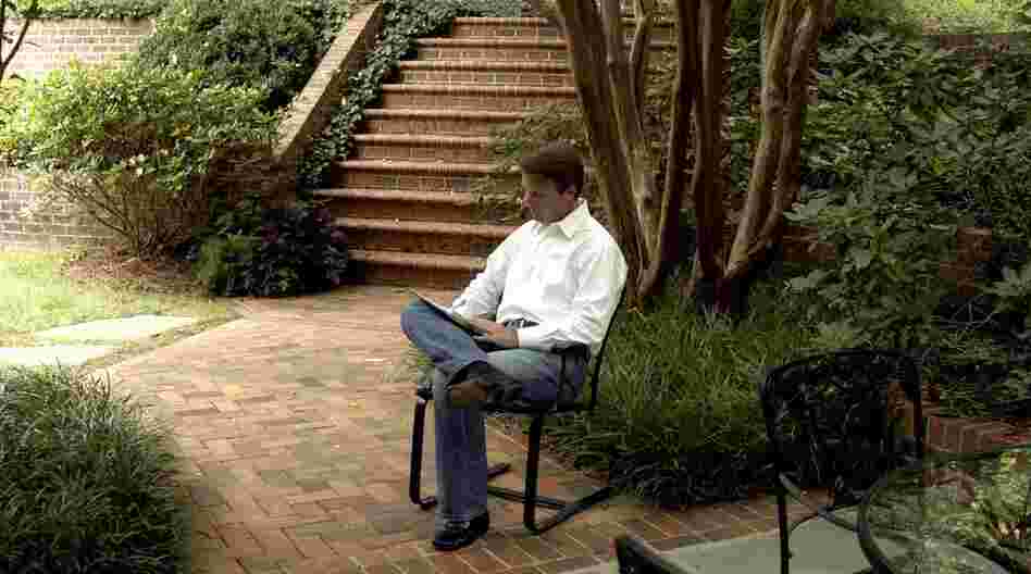 During the 2004 presidential campaign, John Edwards worked in the backyard of his home in Raleigh, N.C., while awaiting his upcoming speech to the Democratic National Convention. 