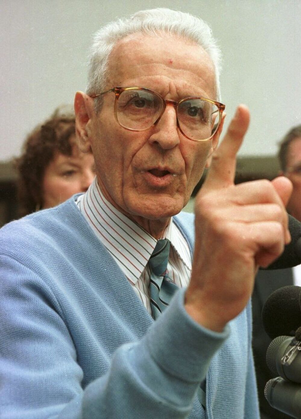 Dr. Jack Kevorkian in June, 1998.