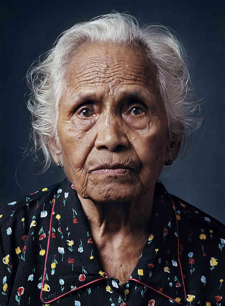 Rosa, born 1929, Saumlaki, Tanimbar, South MoluccasRosa was forced into prostitution while she already was several months pregnant. At the end of her pregnancy, she returned to her village, where the baby died soon after birth.