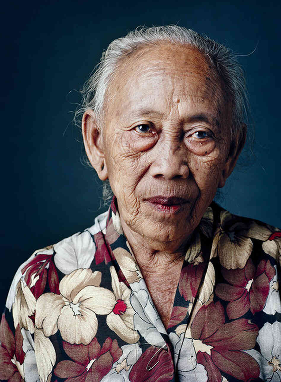 Semi, born 1931, Tawangmangu, Central Java As a 13-year-old girl, Semi was picked up from home almost daily and forced into prostitution at different locations, often nearby hotels. "They took us, and then we had to wash up, put on a kimono and do our makeup with lipstick and powder," she says. "After that, I had to massage the soldiers and cuddle with them, let them kiss me, and such."