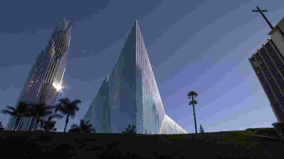 The Crystal Cathedral plans to sell its campus and glass-spired church — and then lease it back — to emerge from Chapter 11 bankruptcy and settle $35 million in debt.
