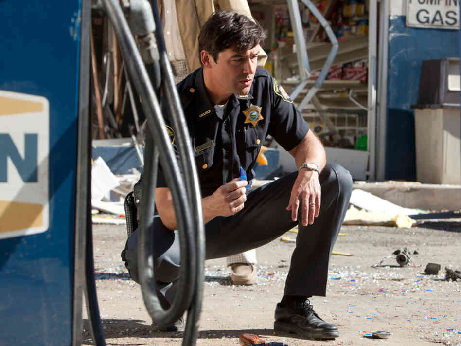 Friday Night Lights star Kyle Chandler plays lawman Jackson Lamb, whose kid stumbles onto a cover-up involving the Air Force — and a top-secret cargo that's gotten out of control.