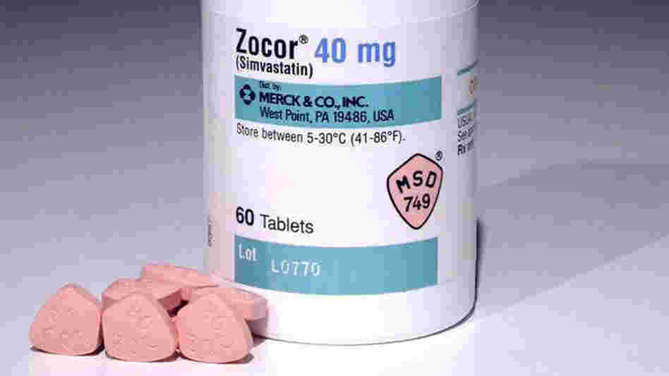 The FDA says the highest approved dose of simvastatin, the generic name for the cholesterol-lowering drug Zocor, has been linked to increased risk of muscle injury. The FDA says the highest approved dose of simvastatin, the generic name for the cholesterol-lowering drug Zocor, has been linked to increased risk of muscle injury.