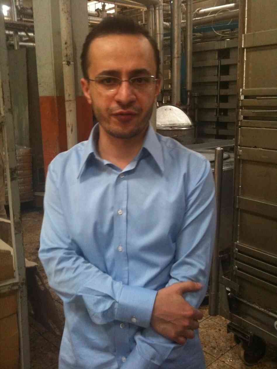 Mustapha Mutafugulu, who runs a textile factory in Gaziantep, Turkey, says the economic situation in Aleppo, Syria, is difficult.