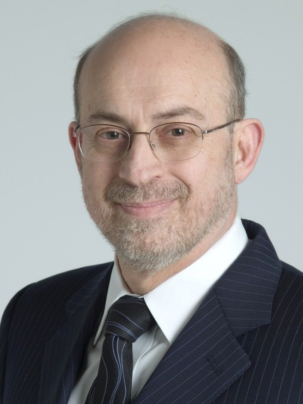 Cleveland Clinic cardiologist Dr. Steven Nissen says the Food and Drug Administration waited too long to warn about muscle problems with the highest dose of Zocor.