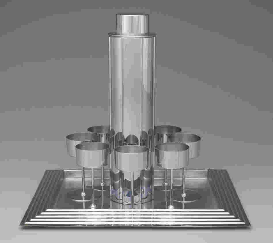 Norman Bel Geddes' 1934 "Manhattan Cocktail Service" evokes a tall, city skyscraper.