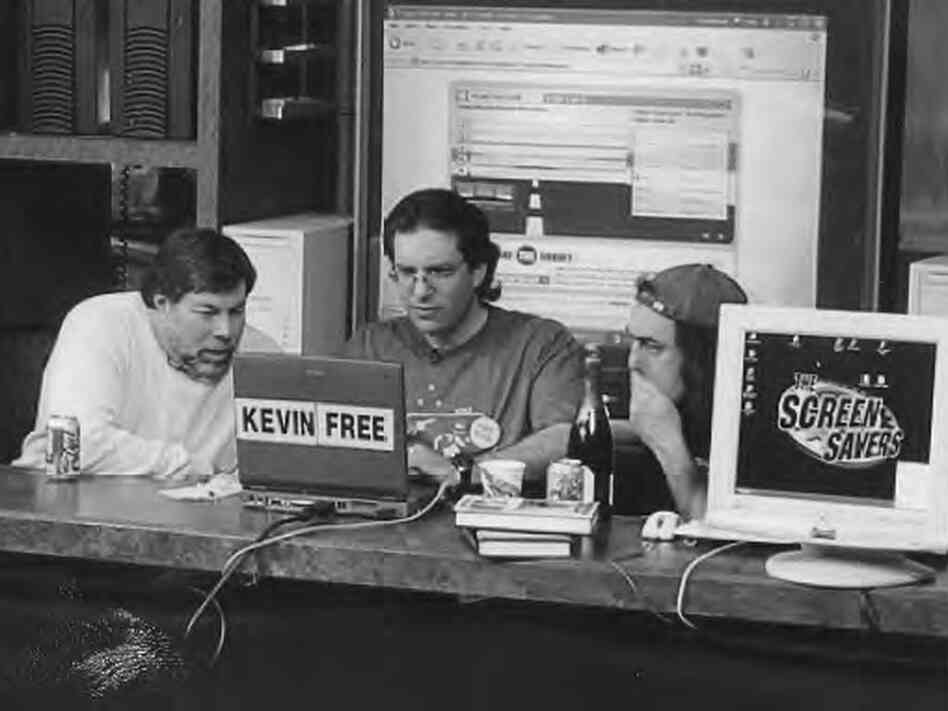 Apple co-founder Steve Wozniak, Kevin Mitnick and Emmanuel Goldstein on Jan. 20, 2003, the day Mitnick was released from government supervision for his crimes as a hacker.