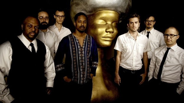 Black Joe Lewis & The Honeybears.